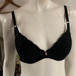 Frederick’s of Hollywood 90s Black Lace Bra Size 36B